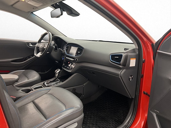 Hyundai IONIQ 25 of 30
