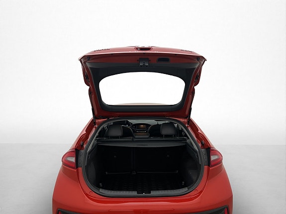 Hyundai IONIQ 28 of 30