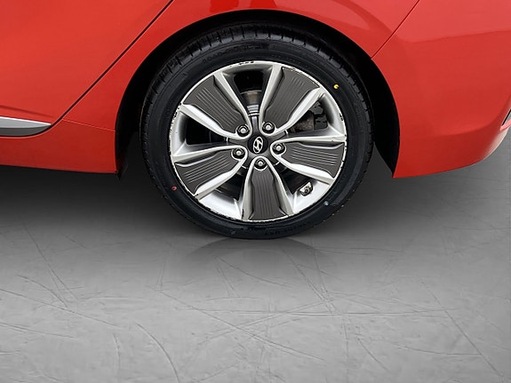 Hyundai IONIQ 30 of 30