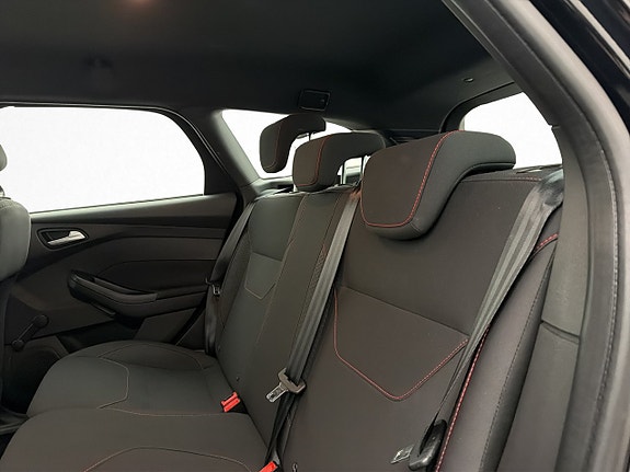 Ford Focus 23 of 28