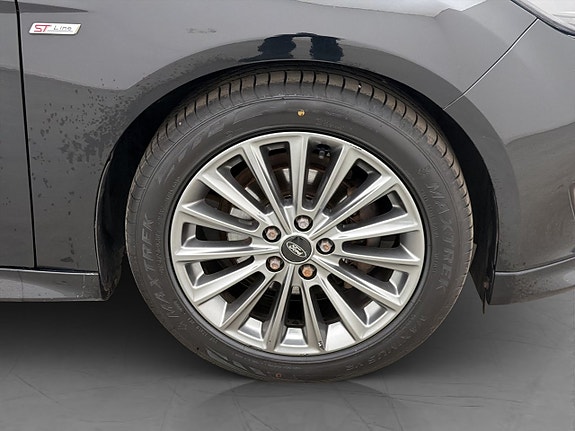 Ford Focus 28 of 28