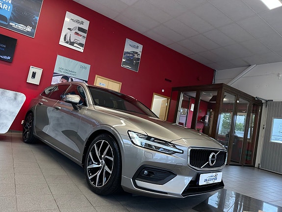 Volvo V60 2 of 18