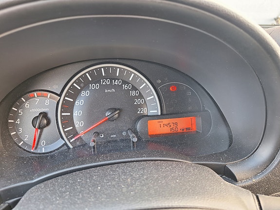 Nissan Micra 6 of 6