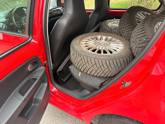 Volkswagen UP! 10 of 27