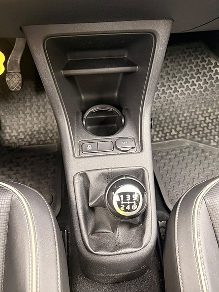 Volkswagen UP! 20 of 27