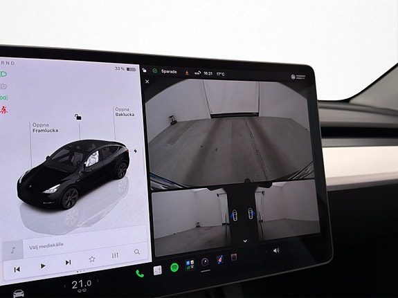 Tesla Model Y 19 of 30