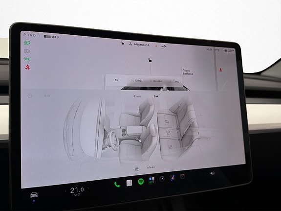 Tesla Model Y 25 of 30