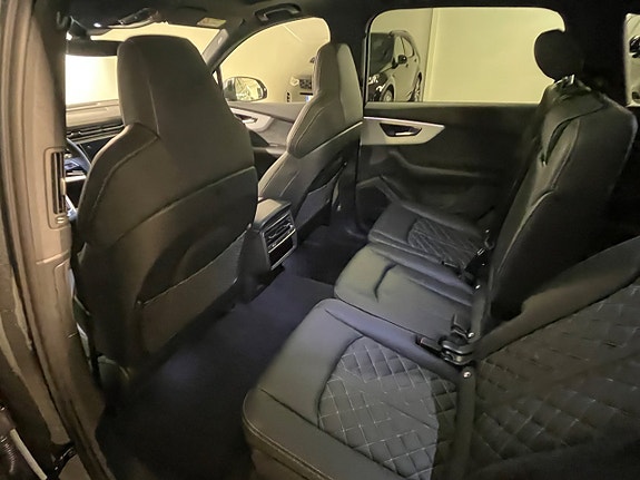 Audi Q7 10 of 10
