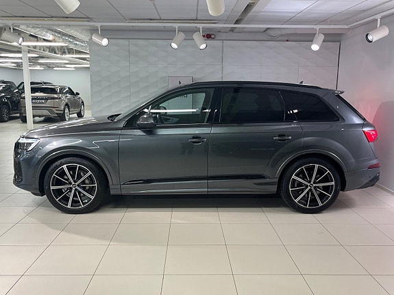 Audi Q7 4 of 10