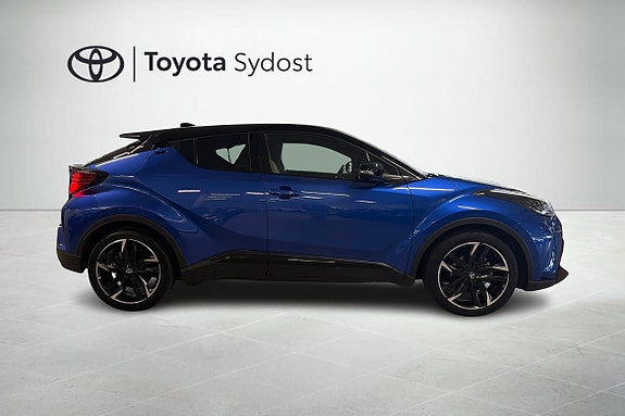 Toyota C-HR 12 of 14