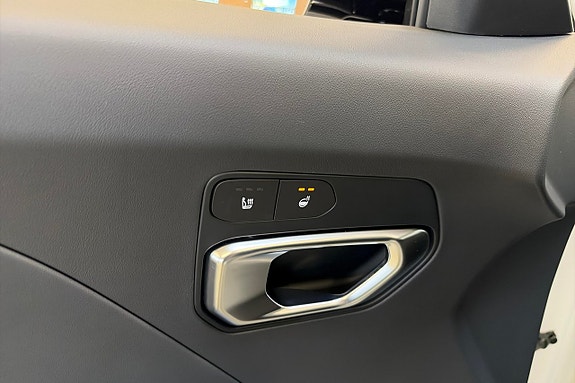 Kia K4 17 of 17