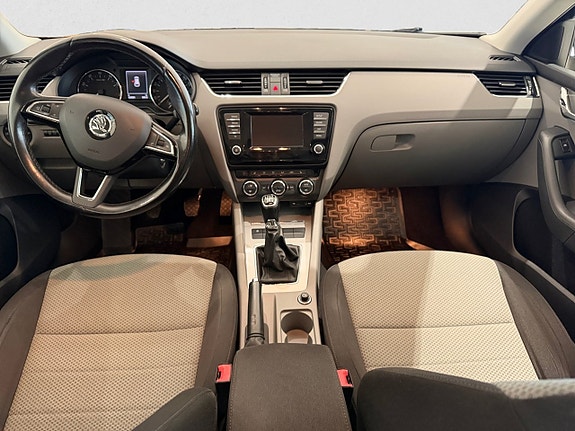 Skoda Octavia 9 of 18