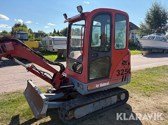 Grävmaskin Bobcat 325G 2 of 6