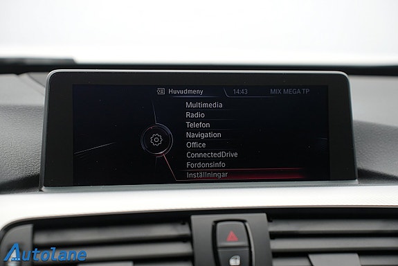 BMW 328i 27 of 30