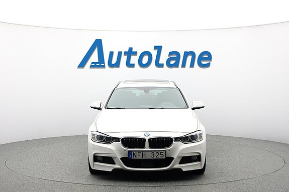 BMW 328i 3 of 30