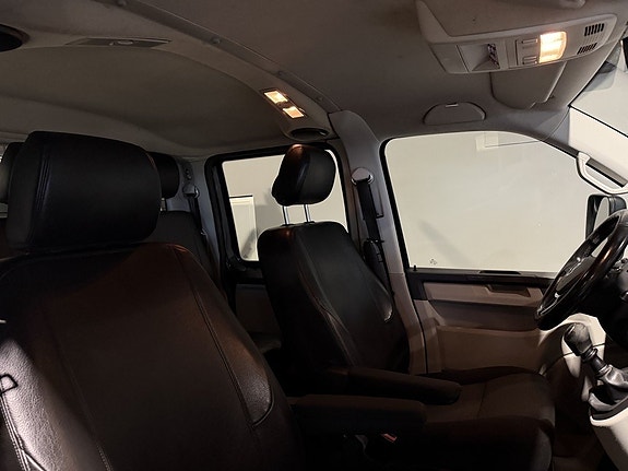Volkswagen Transporter 23 of 30