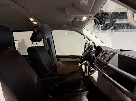 Volkswagen Transporter 22 of 30