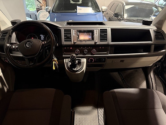 Volkswagen Transporter 21 of 30