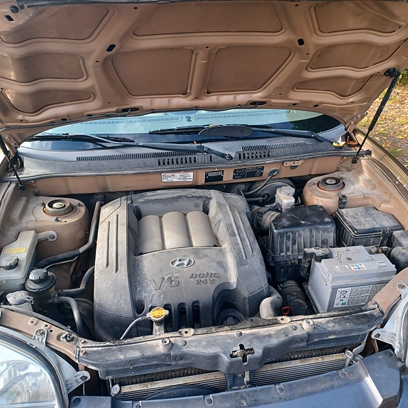Hyundai Santa Fe 13 of 13