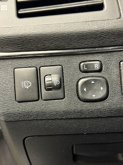 Toyota Avensis 16 of 21