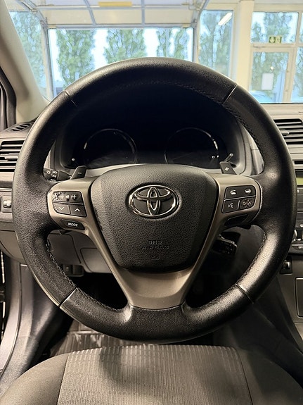 Toyota Avensis 12 of 21