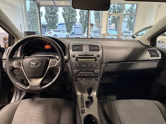 Toyota Avensis 11 of 21