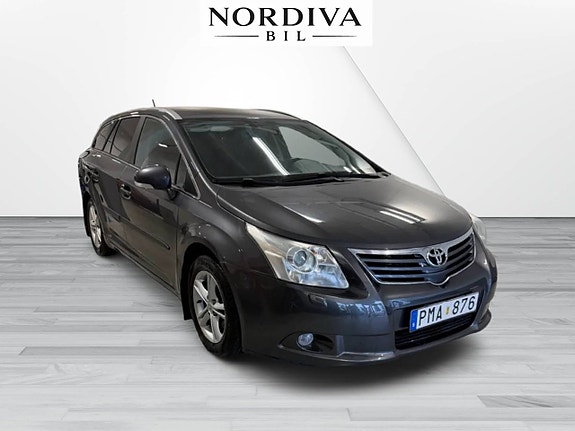 Toyota Avensis 3 of 21