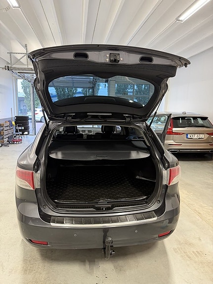 Toyota Avensis 21 of 21
