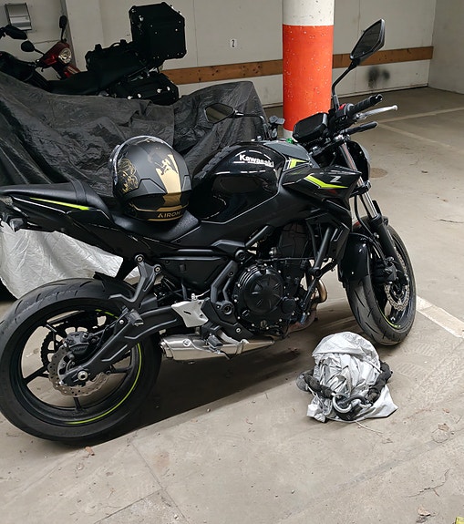 Kawasaki Z650 5 of 5
