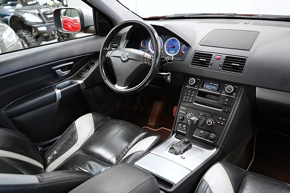 Volvo XC90 17 of 26