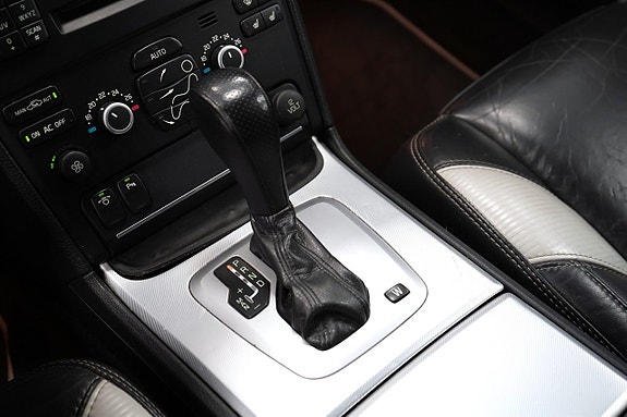Volvo XC90 21 of 26