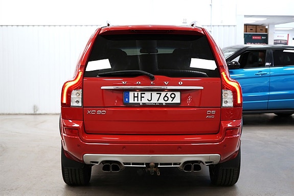 Volvo XC90 4 of 26