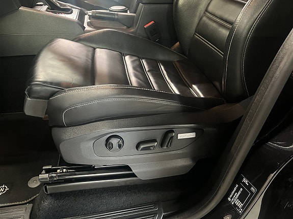 Volkswagen Amarok 23 of 26