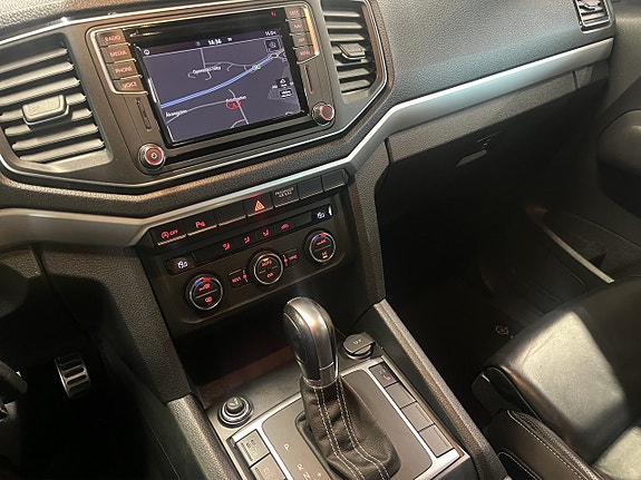 Volkswagen Amarok 15 of 26
