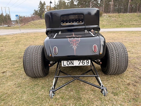 Ford Model T 6 of 17
