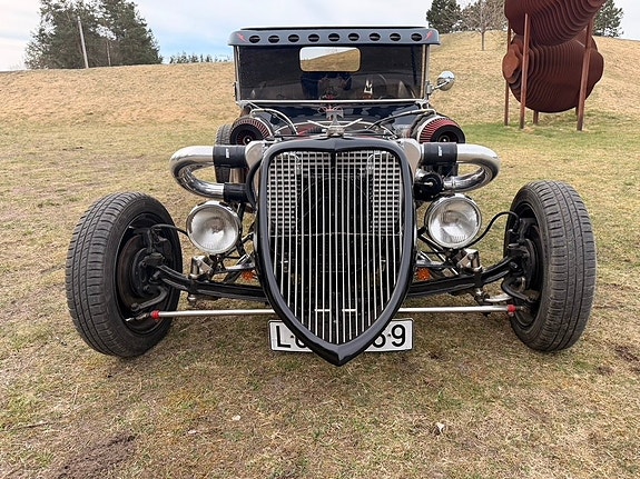 Ford Model T 10 of 17