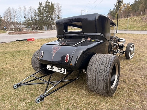 Ford Model T 7 of 17
