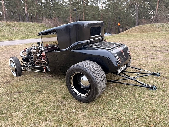 Ford Model T 5 of 17