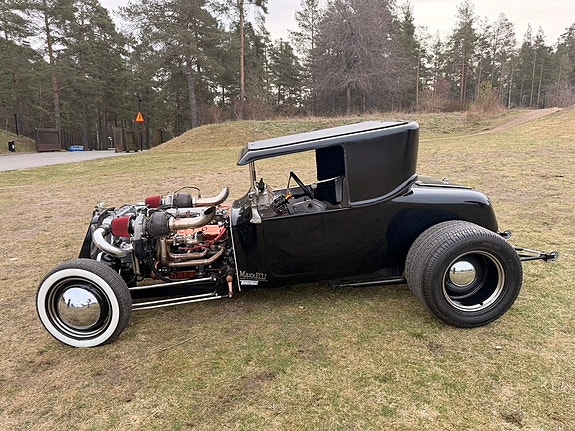 Ford Model T 4 of 17