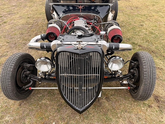 Ford Model T 11 of 17