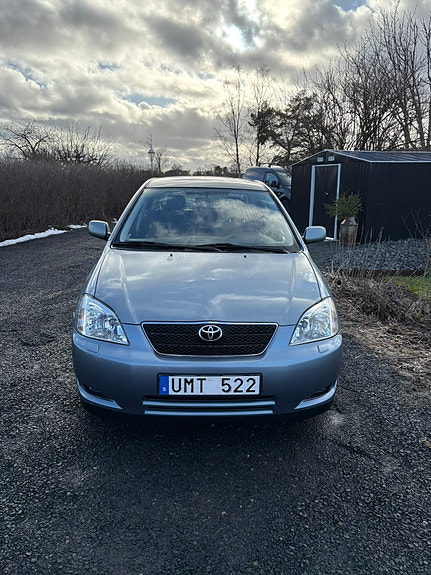 Toyota Corolla 6 of 12