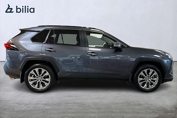 Toyota RAV4 18 of 21