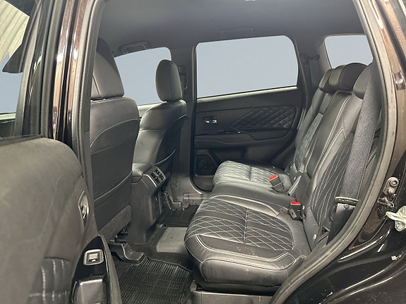 Mitsubishi Outlander 13 of 22