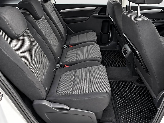 Volkswagen Sharan 10 of 10