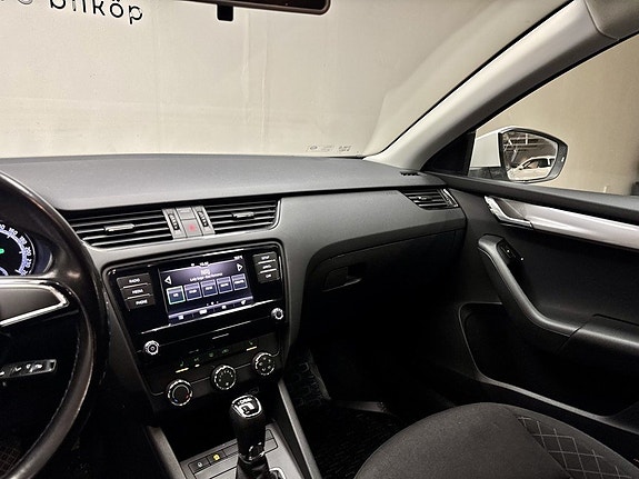 Skoda Octavia 9 of 16
