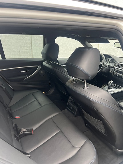 BMW 340i 7 of 10