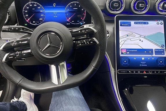 Mercedes-Benz C300 10 of 14