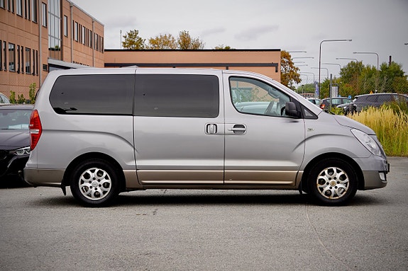 Hyundai H-1 4 of 11