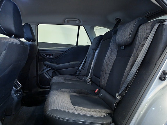 Subaru Outback 9 of 15