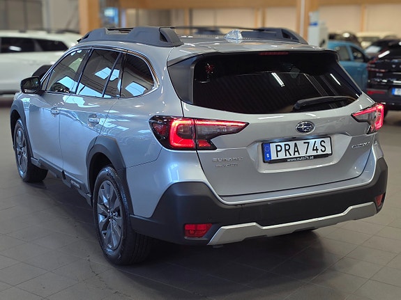 Subaru Outback 3 of 15